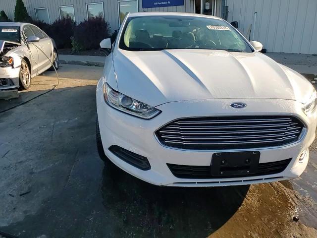 2015 Ford Fusion S VIN: 3FA6P0G71FR252055 Lot: 70383745