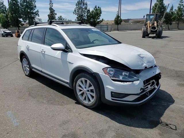 2017 Volkswagen Golf Alltrack S VIN: 3VWH17AUXHM505351 Lot: 70717005