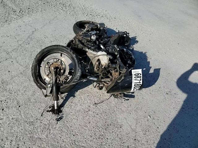 2019 Kawasaki Ex400 VIN: JKAEXKG13KDA23812 Lot: 68718025