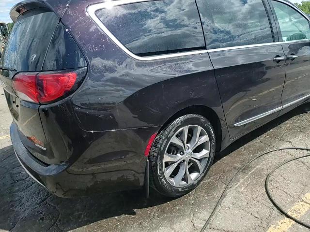 2017 Chrysler Pacifica Limited VIN: 2C4RC1GG4HR638499 Lot: 70708705