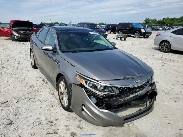 2017 Kia Optima Ex VIN: 5XXGU4L38HG126388 Lot: 70416325