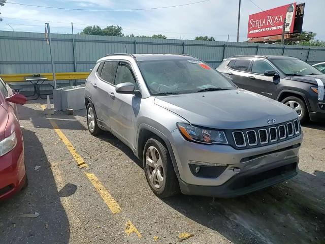 2018 Jeep Compass Latitude VIN: 3C4NJCBB9JT137493 Lot: 70505835