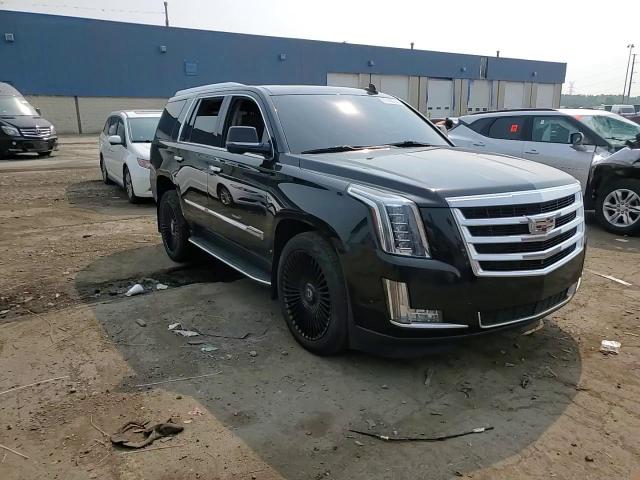2017 Cadillac Escalade Luxury VIN: 1GYS4BKJ4HR366589 Lot: 67422085