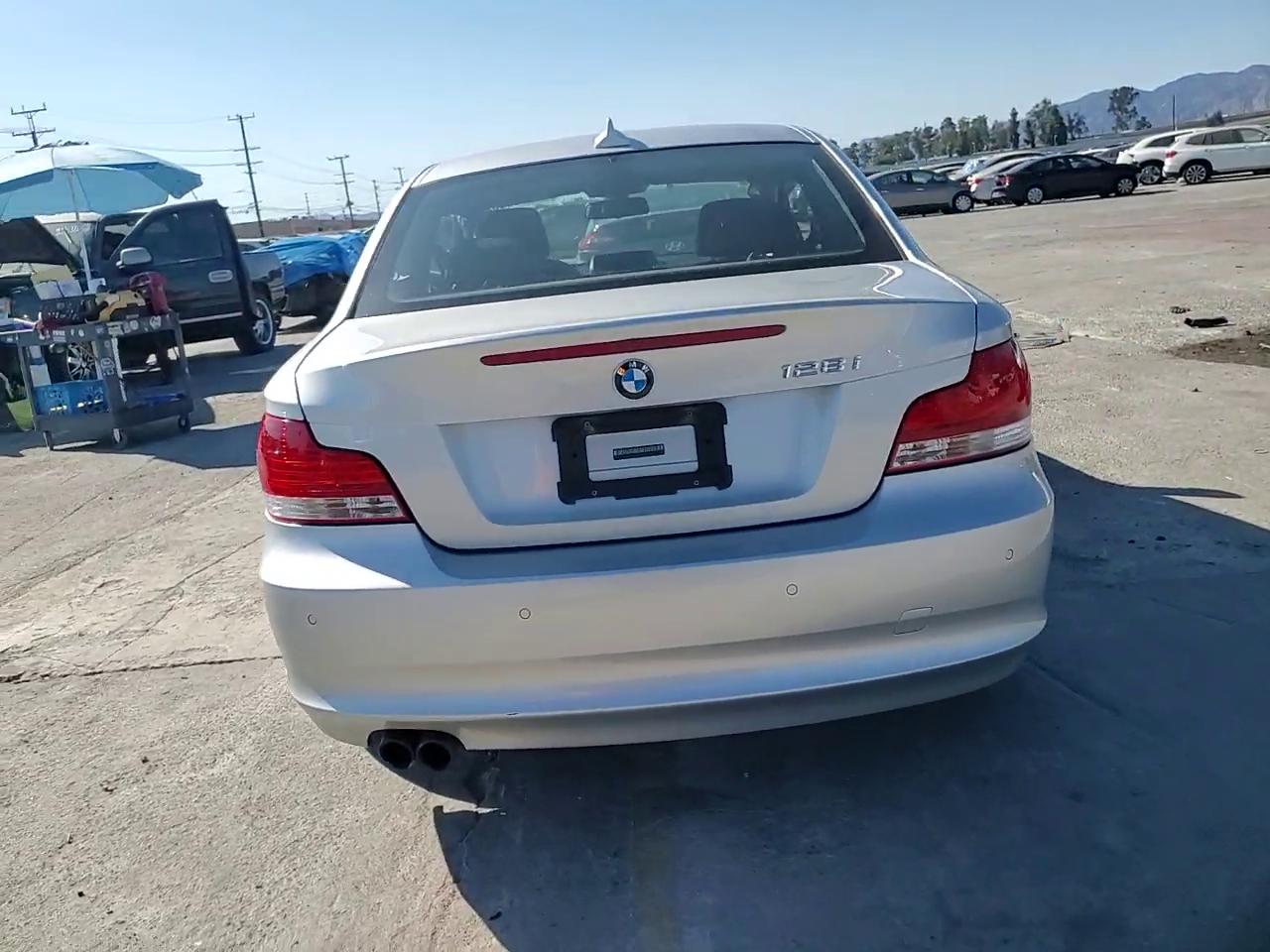 Фото: WBAUP9C53BVL90023