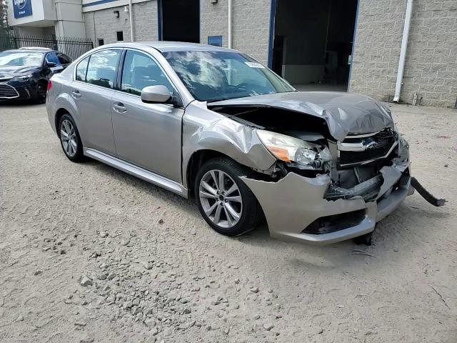 2014 Subaru Legacy 2.5I Premium VIN: 4S3BMBC69E3031150 Lot: 70904085