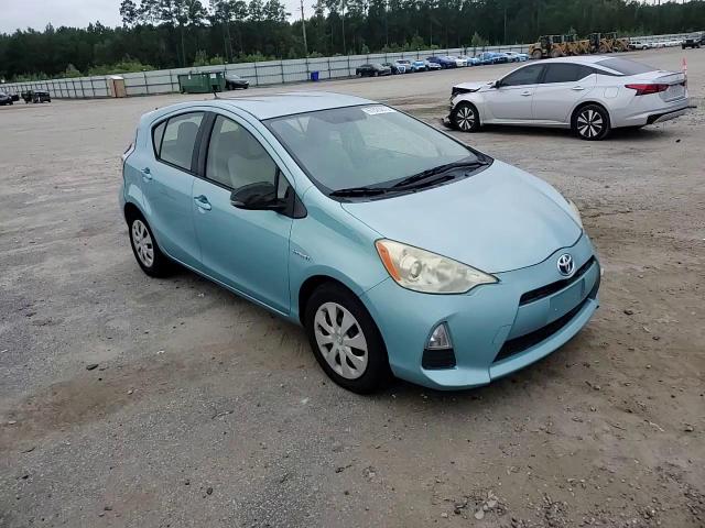 2013 Toyota Prius C VIN: JTDKDTB32D1053644 Lot: 67820875