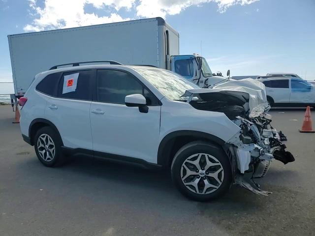 2021 Subaru Forester Premium VIN: JF2SKAJCXMH585194 Lot: 70571955