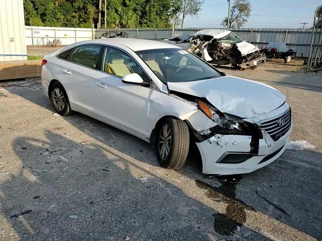 2017 Hyundai Sonata Se VIN: 5NPE24AF9HH475025 Lot: 70654105