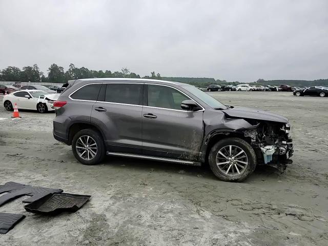 2019 Toyota Highlander Se VIN: 5TDKZRFH1KS565485 Lot: 68022545