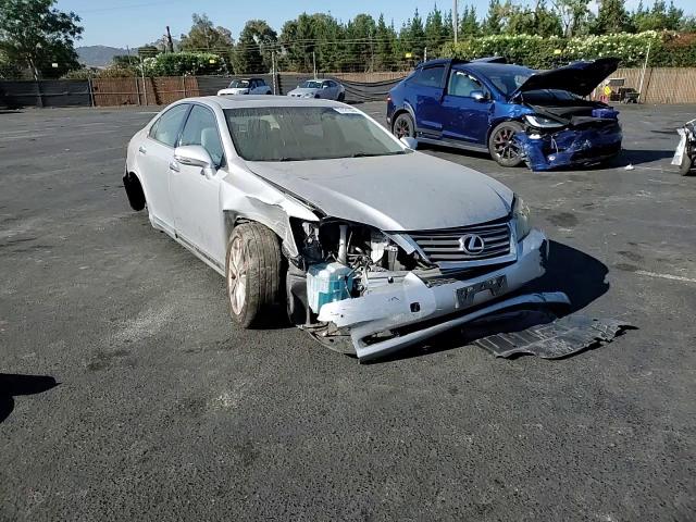 2011 Lexus Es 350 VIN: JTHBK1EG0B2456908 Lot: 70121255