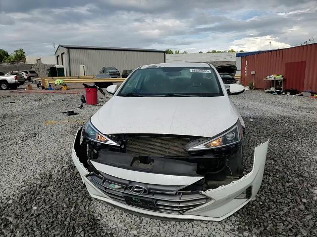 2019 Hyundai Elantra Se VIN: 5NPD74LF8KH418817 Lot: 68509665