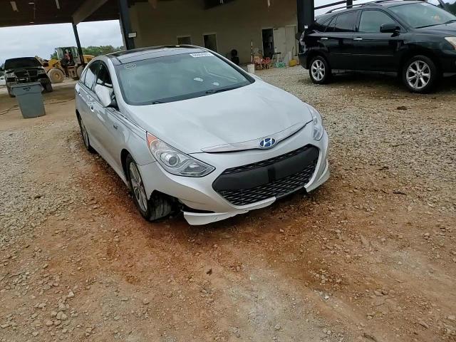 2013 Hyundai Sonata Hybrid VIN: KMHEC4A45DA066741 Lot: 66884085