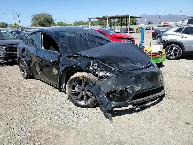 2025 Tesla Model Y VIN: 7SAYGDEDXSF320368 Lot: 66731495