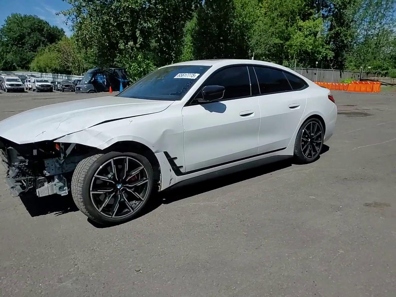 Фото: WBY83FB00RFT10796