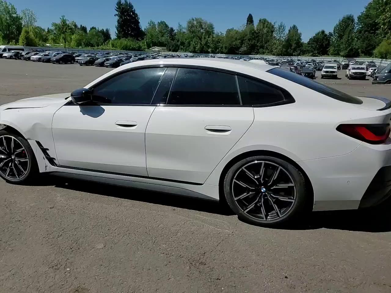 Фото: WBY83FB00RFT10796