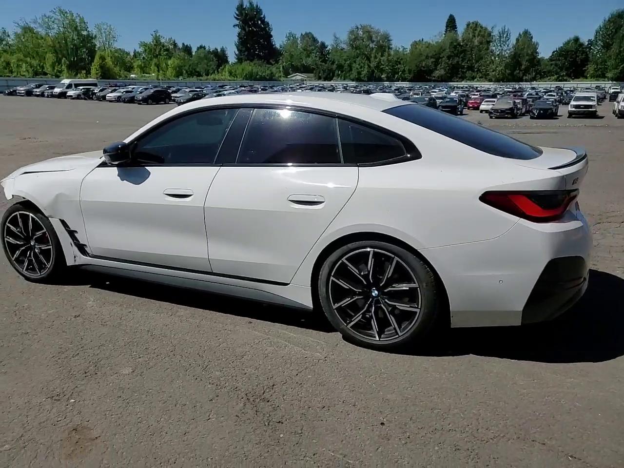 Фото: WBY83FB00RFT10796