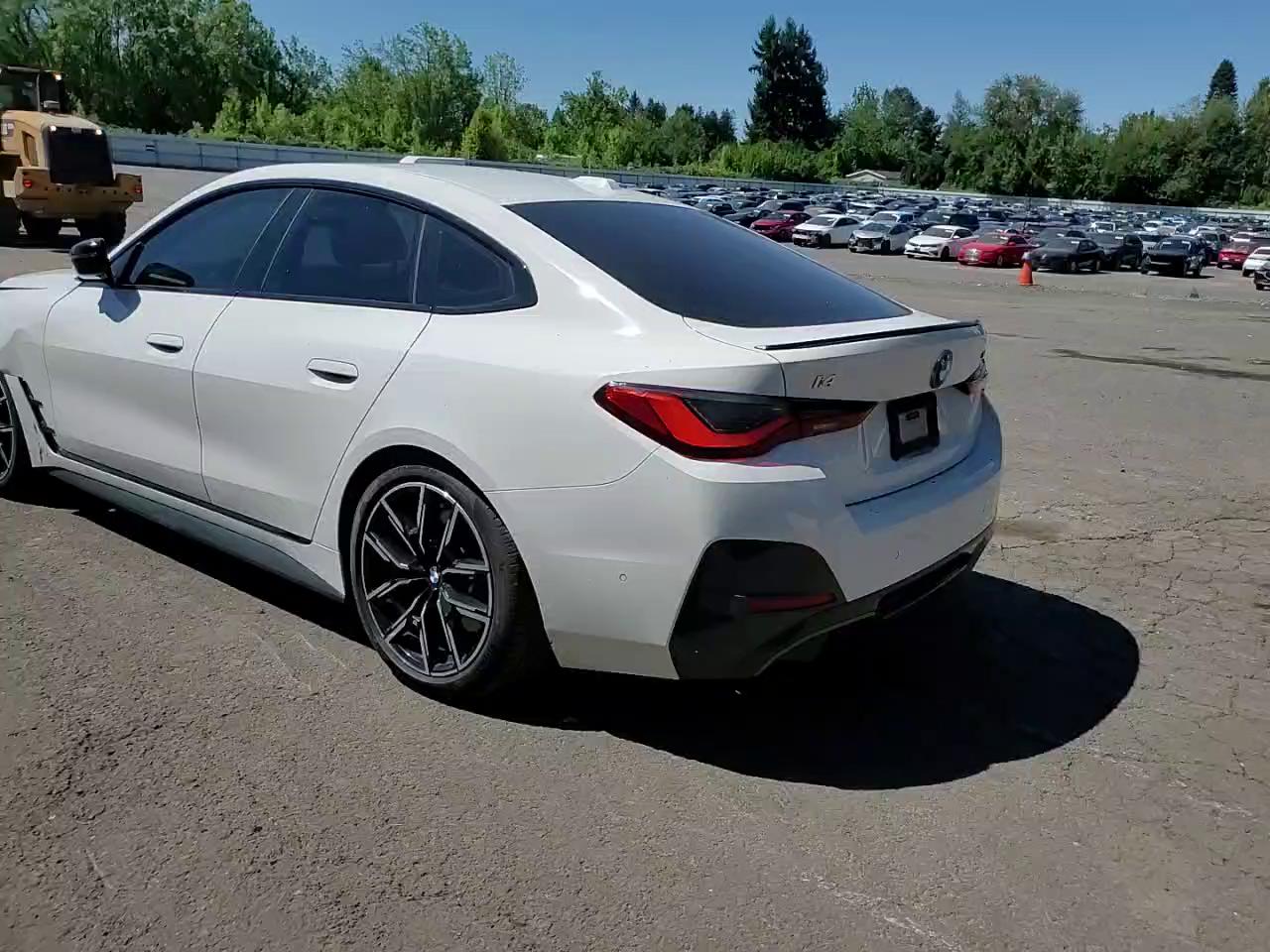 Фото: WBY83FB00RFT10796