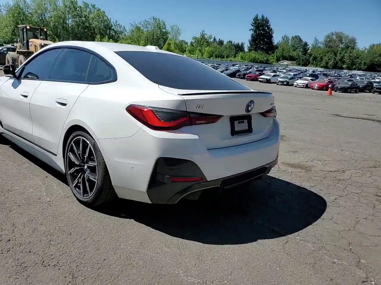 Фото: WBY83FB00RFT10796