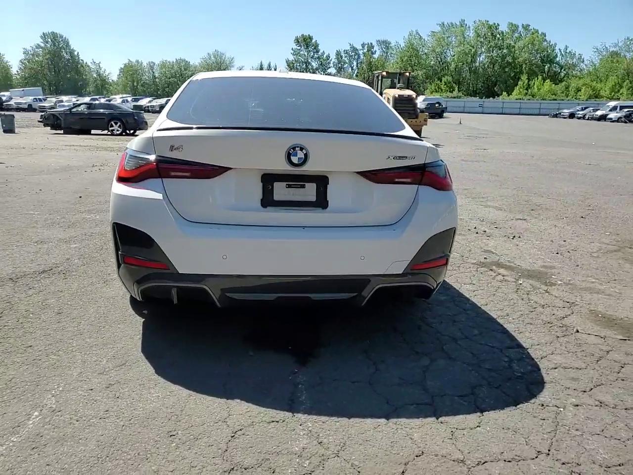 Фото: WBY83FB00RFT10796