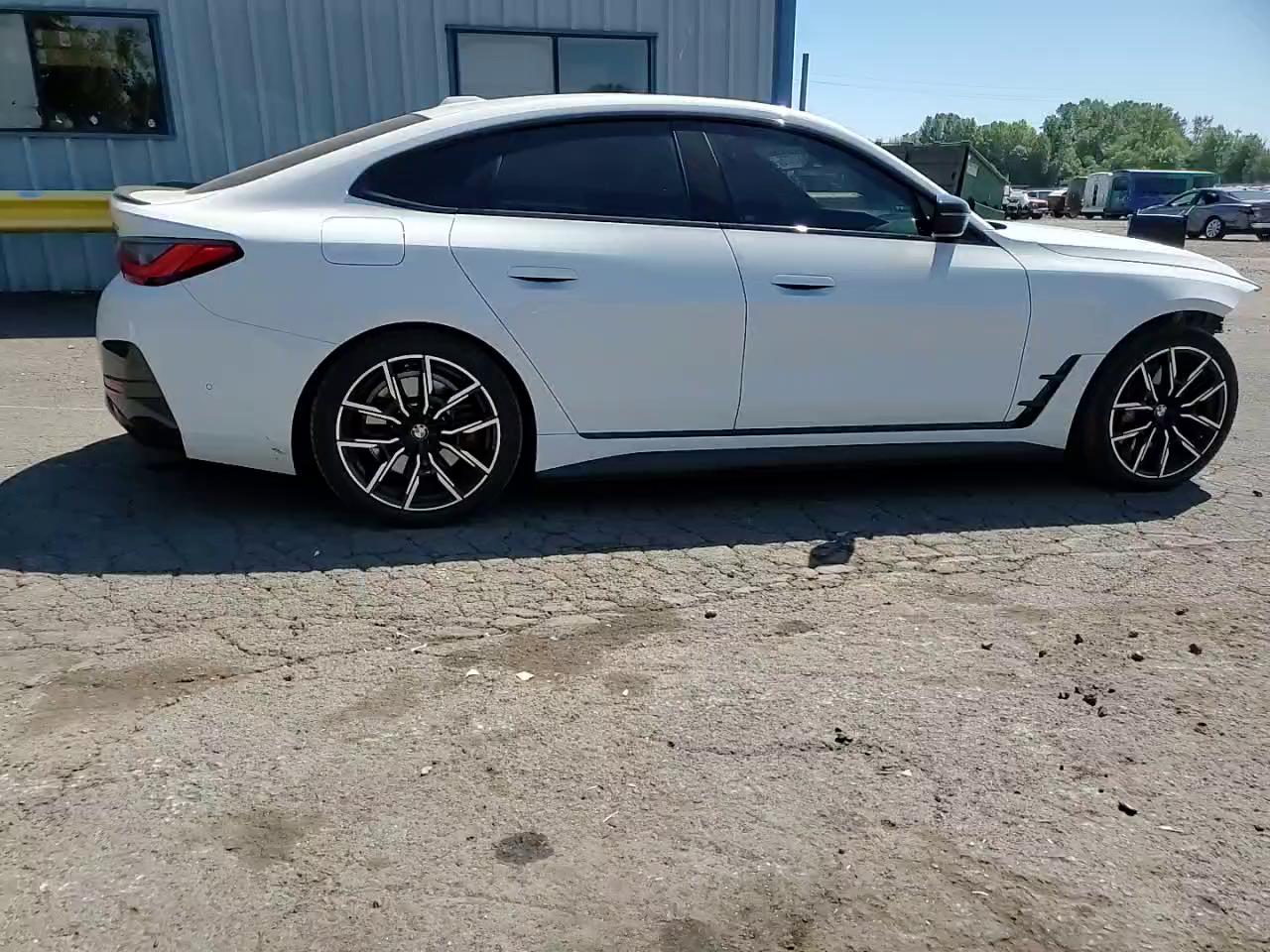 Фото: WBY83FB00RFT10796