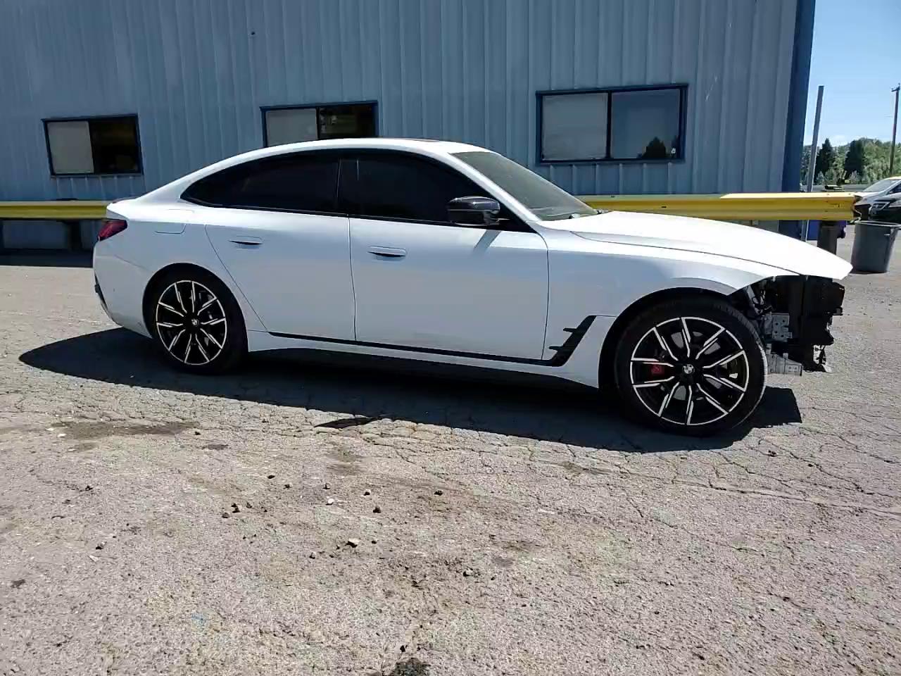 Фото: WBY83FB00RFT10796