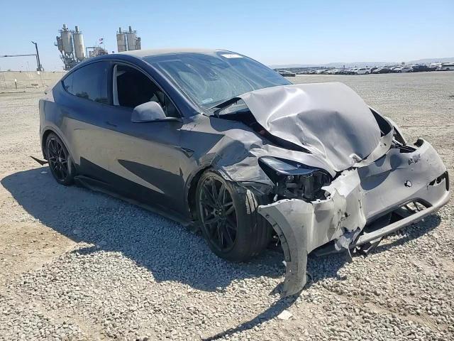 2023 Tesla Model Y VIN: 7SAYGDEE2PF757670 Lot: 69465715