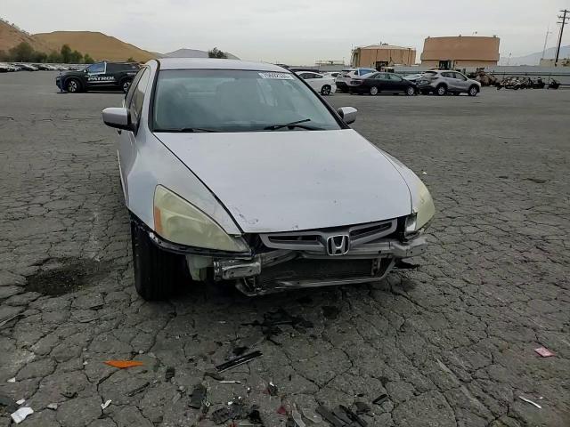 2005 Honda Accord Dx VIN: 1HGCM56165A111833 Lot: 70692535