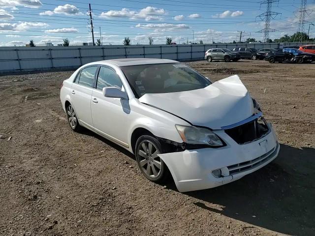 2005 Toyota Avalon Xl VIN: 4T1BK36B45U044527 Lot: 69615035