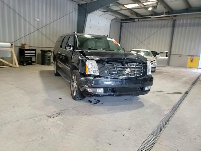 2013 Cadillac Escalade Esv Luxury VIN: 1GYS4HEF0DR151912 Lot: 69726985