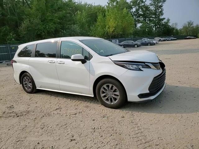 2022 Toyota Sienna Le VIN: 5TDKRKEC8NS111199 Lot: 67814355