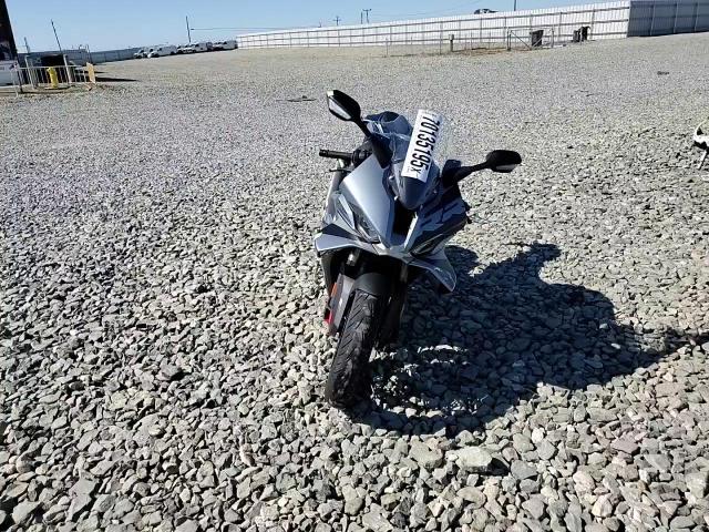 2025 BMW S 1000 Rr VIN: WB10P2304S6L26979 Lot: 70135195