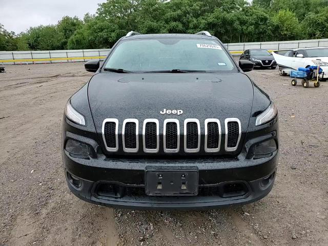 2016 Jeep Cherokee Latitude VIN: 1C4PJLCB1GW355759 Lot: 70629045