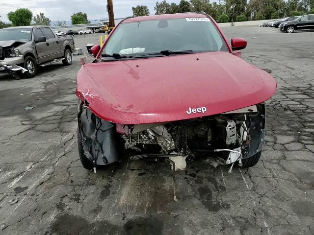 2018 Jeep Compass Latitude VIN: 3C4NJDBB0JT139431 Lot: 70727525