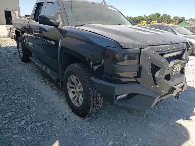 2017 Chevrolet Silverado K1500 Lt VIN: 1GCVKREC2HZ401662 Lot: 70458695