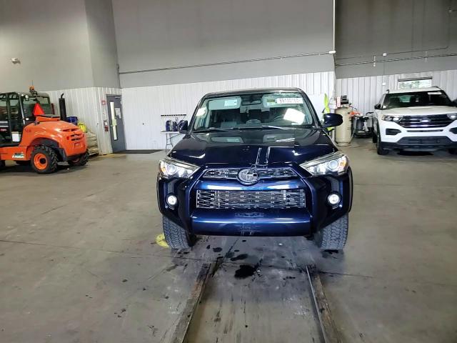 2014 Toyota 4Runner Sr5 VIN: JTEBU5JR2E5194737 Lot: 69135165