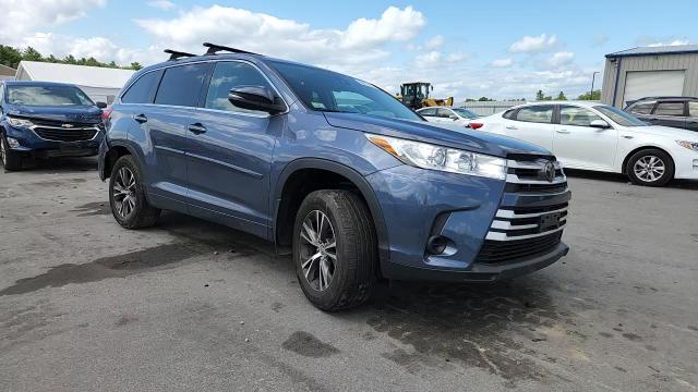 2018 Toyota Highlander Le VIN: 5TDBZRFH2JS913003 Lot: 71783015