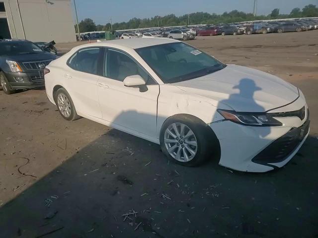 2020 Toyota Camry Le VIN: 4T1C11AK3LU875176 Lot: 68072695