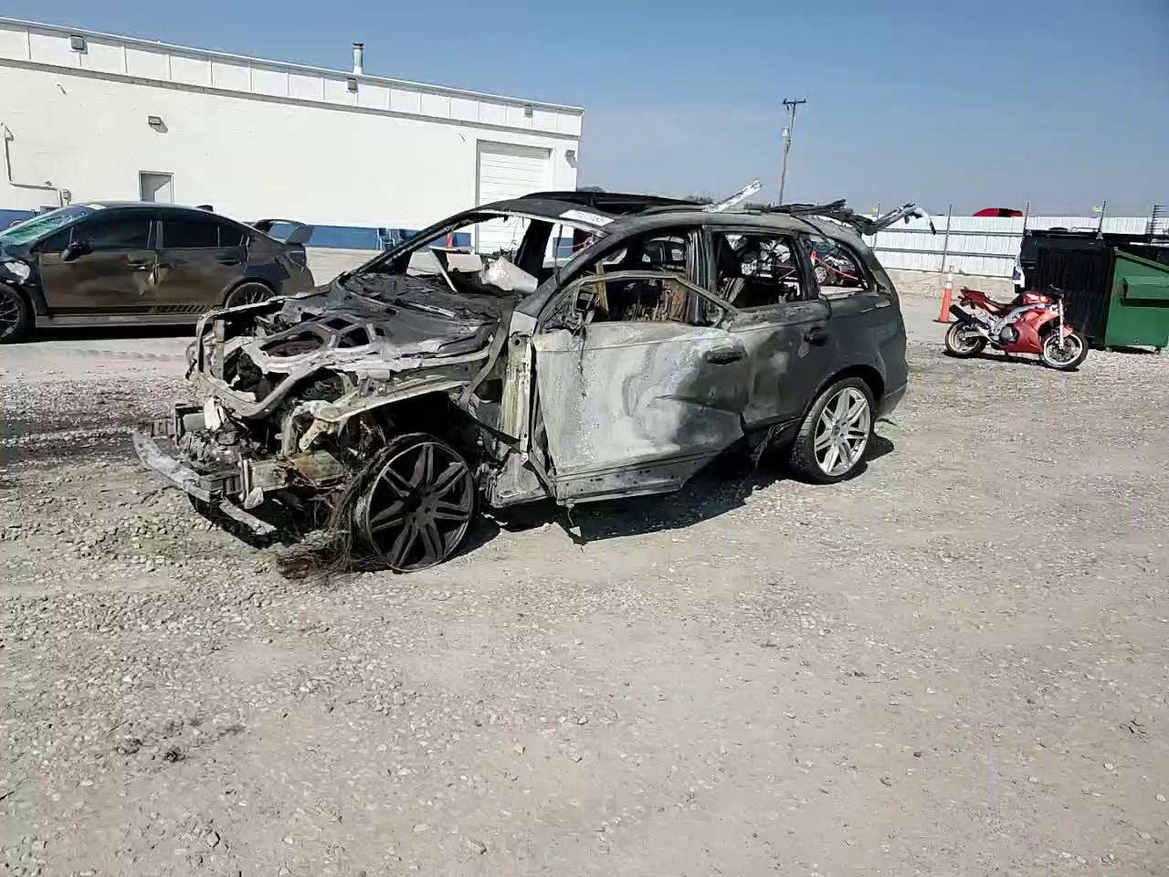 Фото: WA1LGAFE4FD023889