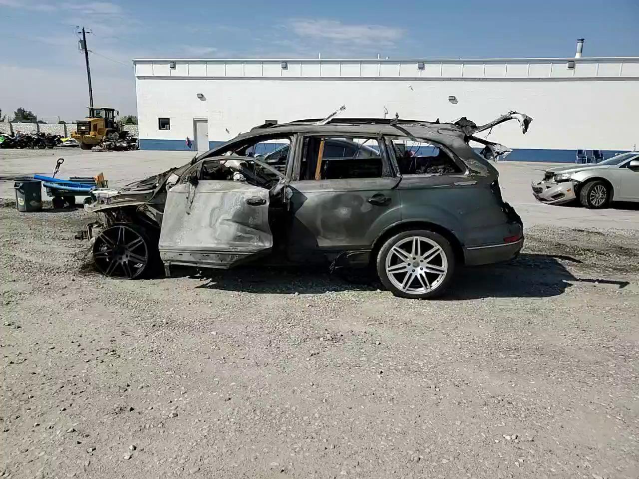 Фото: WA1LGAFE4FD023889