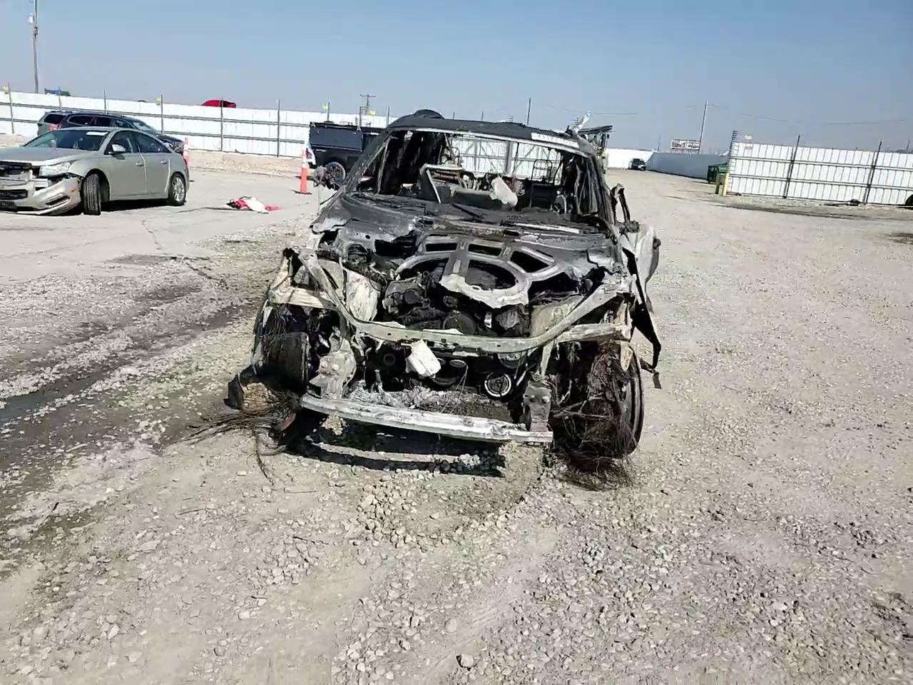 Фото: WA1LGAFE4FD023889