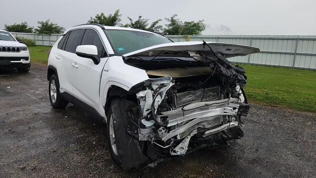 2020 Toyota Rav4 Xle VIN: JTMRWRFV2LD061036 Lot: 70494335