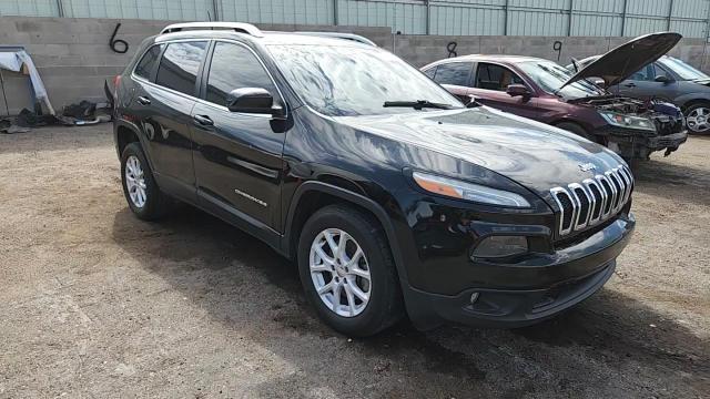2018 Jeep Cherokee Latitude Plus VIN: 1C4PJMLB0JD507104 Lot: 70553465