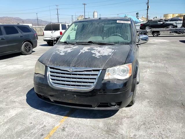 2010 Chrysler Town & Country Limited VIN: 2A4RR6DX9AR133381 Lot: 68219225