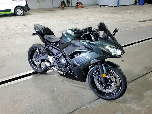 2025 Kawasaki Ex650 P VIN: ML5EXEP14SDAF2409 Lot: 70113825