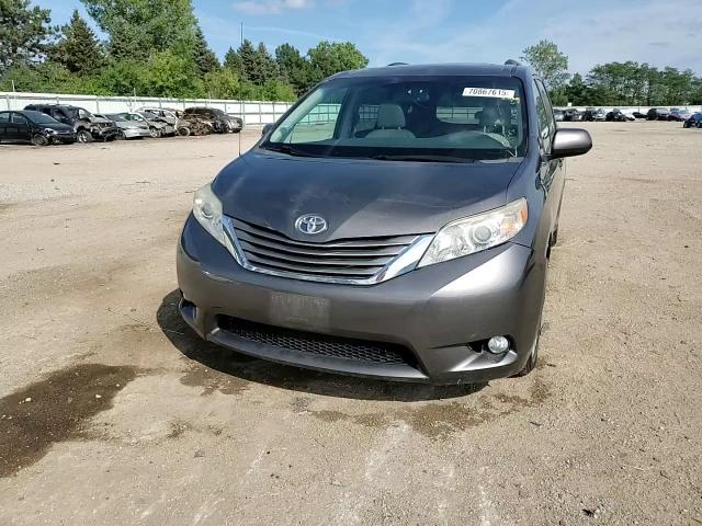 2012 Toyota Sienna Xle VIN: 5TDDK3DC5CS040805 Lot: 70867615