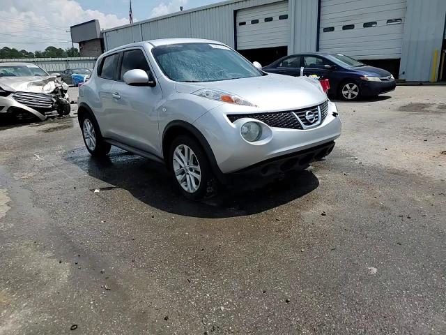 2014 Nissan Juke S VIN: JN8AF5MR8ET360099 Lot: 69673625