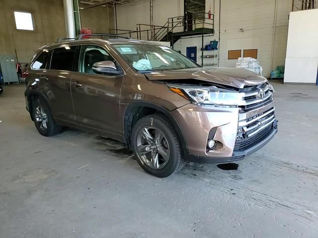 2018 Toyota Highlander Limited VIN: 5TDDZRFH6JS879995 Lot: 70203655