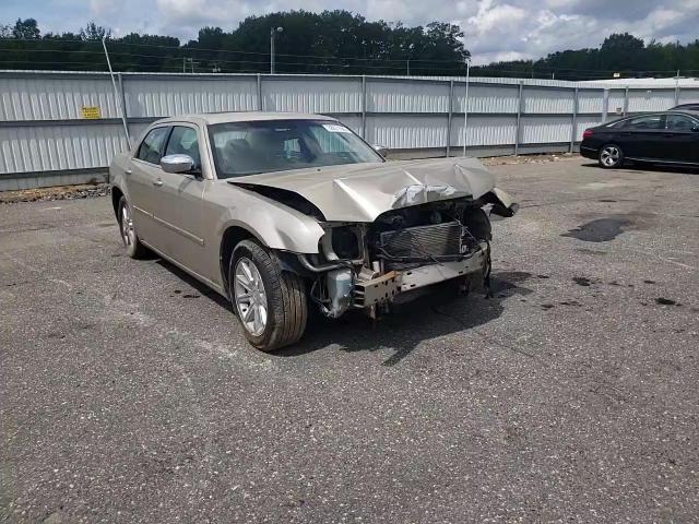 2006 Chrysler 300 Touring VIN: 2C3LA53G96H185819 Lot: 68671685