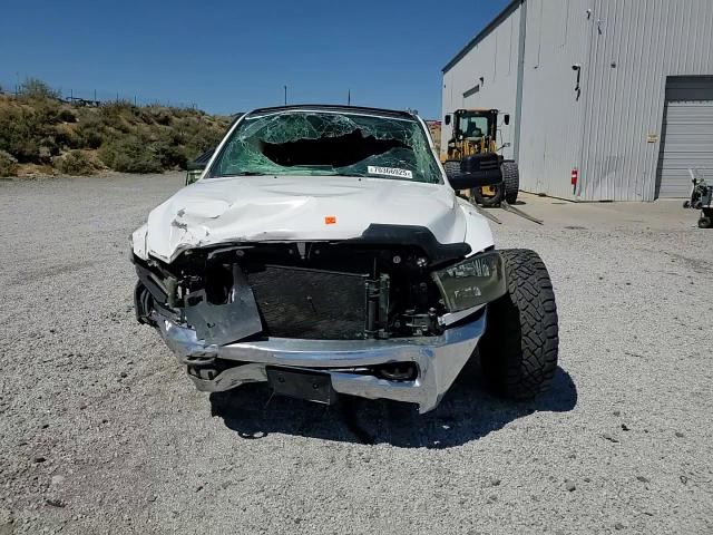 2018 Ram 2500 St VIN: 3C6MR5AL6JG364957 Lot: 70366925