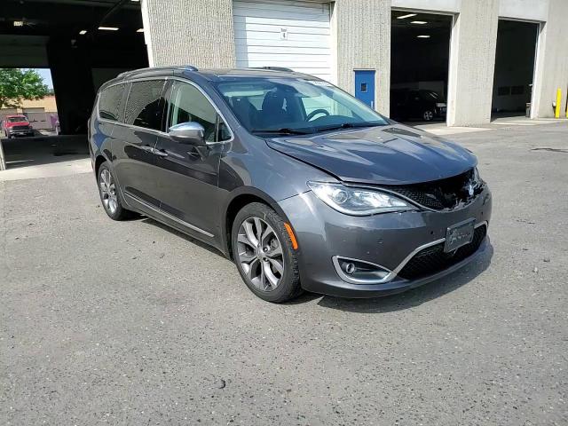 2019 Chrysler Pacifica Limited VIN: 2C4RC1GG1KR609548 Lot: 68385735